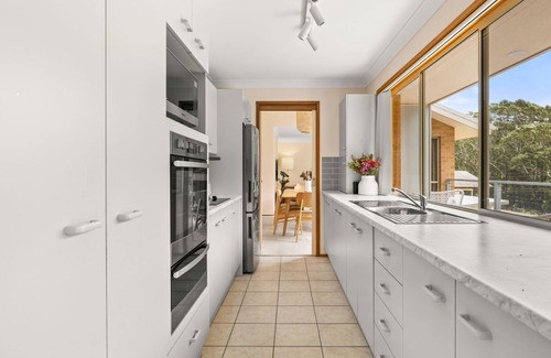 Vincentia House | White Sands House by Experience Jervis Bay