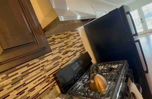 Tracy Apartment | White Turtles - Super Clean & Spacious Guesthome