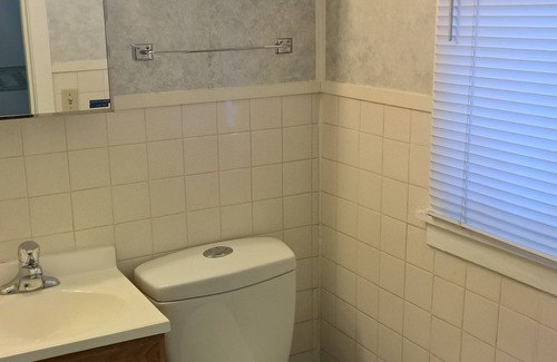 St. Charles Hotel | White Valley Motel