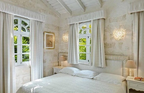 Merlin Bay Villa | Whitegates in St James by Personal Villas - Beautiful Beachfront Villa and Kidne