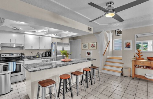 South Palm Park Neighborhood Association House | Whole Complex Close to the Ocean w/a Magical Garden Sanctuary & Salt Water Pool