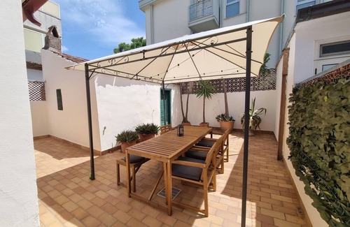 Roseto degli Abruzzi House | Whole house 2 steps from the sea and main services
