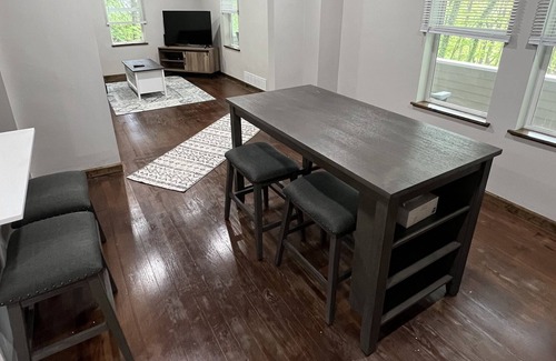 Ligonier House | Whole house! Comfortable 3 bed, 2 bath fully remodeled