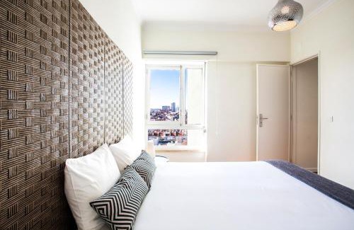Penha de Franca Apartment | WHome | Anjos Stylish Apartment #6