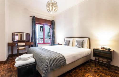 Alfama Apartment | WHome | Damasceno Large Apartment #39