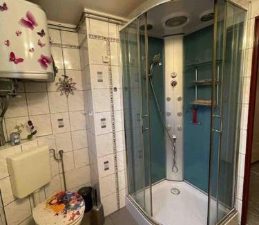 Mainz-Kastel House | Wiesbaden Mainz kleines Haus mit Garten Grill