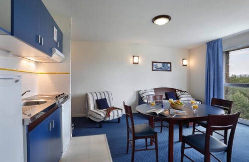Pyrenees 2000 Apartment | Wifi, 100m from resort center, fitness, terrace, balcony, tv, ski locker, 50m², Pyrénées 2000