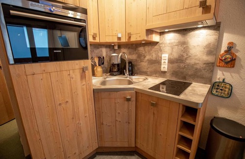 Valfrejus Apartment | Wifi, 70m from ski slopes, 1st floor, tv, ski locker, 19m², Valfréjus
