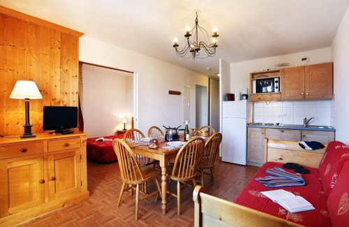 La Toussuire Apartment | Wifi, fitness, swimming pool, parking, ski locker, 27m², La Toussuire