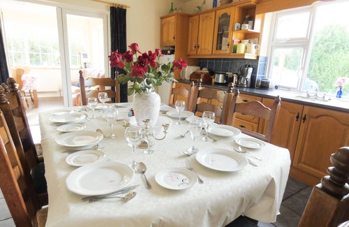 Ballylongford House | WILD ATLANTIC WAY TARBERT ADARE GOLF Kerrylodge.com.Beach GamesRoom discounts