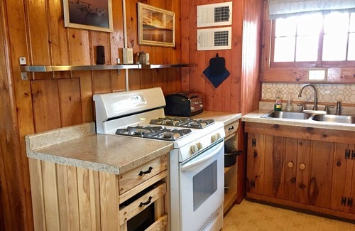 Park Falls Cabin | Wild Goose Resort - Canadian | 0 Bed, 1 Bath