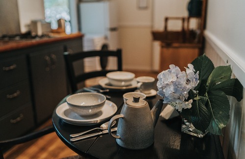 Olinda Cottage | Wild Orchid Olinda ~ Private Luxury self contained Cottage ~ Dandenong Ranges