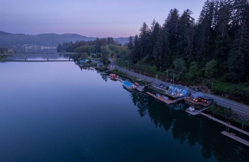 Nehalem House | Wild Run River House