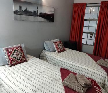 Tswaing House | Wildebeespan Guest Farm