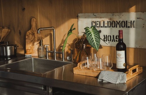 West Tawakoni Cabin | Wilding Hotels Tawakoni Scenic Deluxe