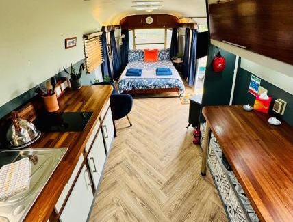 Mabe House | WildView Cosy Glamping with Outdoor Bath and stunning scenery