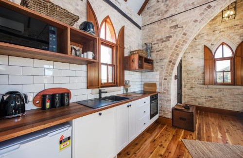 Milroy Bed & Breakfast | Wilgowrah Church - Wilgowrah - A Country Escape