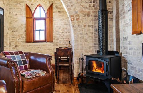 Milroy Bed & Breakfast | Wilgowrah Church - Wilgowrah - A Country Escape