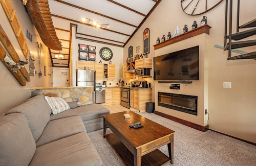 Thayerville Condo | Will O' The Wisp: 714H Studio Loft/One Bath