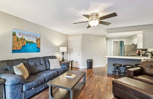 Lake Delton Condo | Williamson Family Condo at Lighthouse Cove