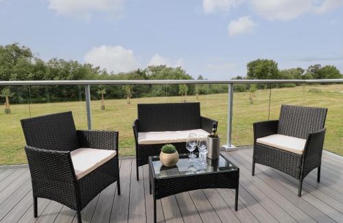 Newark House | Willow Lodge