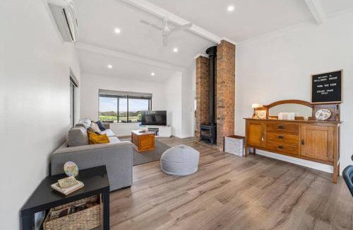 Willunga South Villa | Willunga House - Fireplace Vineyard Views