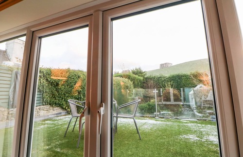 Castleton House | WILSON EYRE COTTAGE, with a garden in Castleton, Peak District