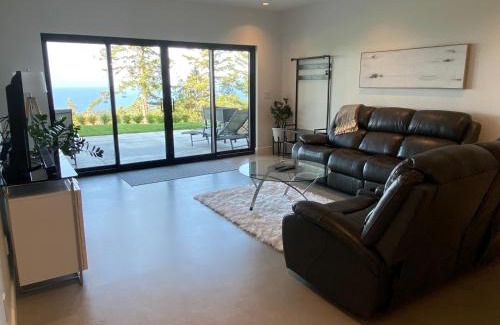 Regional District of Nanaimo House | Winchelsea Views