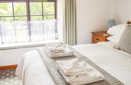 Hartland House | Windbury Cottage
