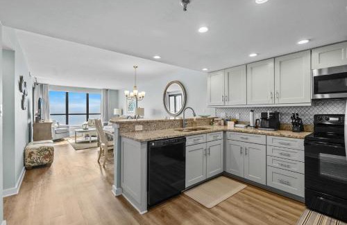 Ocean Drive House | Windemere Beachfront Oasis with Hot Tub and Pool Access