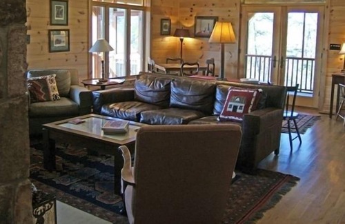 Hot Springs House | WINDING RIDGE - a Mountain-top lodge with incredible views!