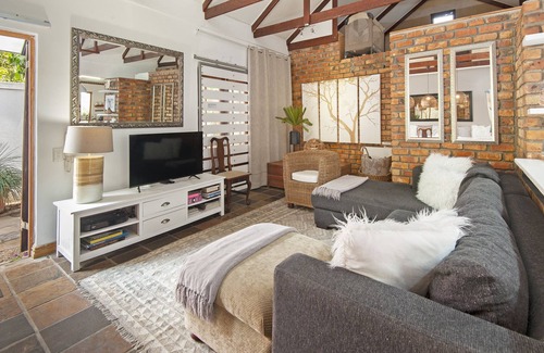 Hermanus City-Centre Apartment | Windsong Cottage