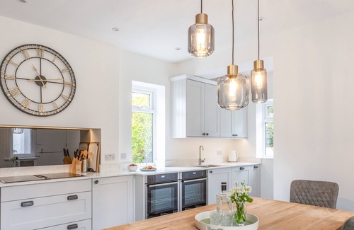 Salcombe Cottage | WINDY HEATH, pet friendly, country holiday cottage in Salcombe