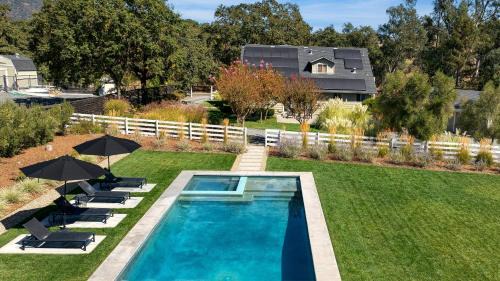 Sonoma House | Wine Country Estate by AvantStay Pool Spa Barn