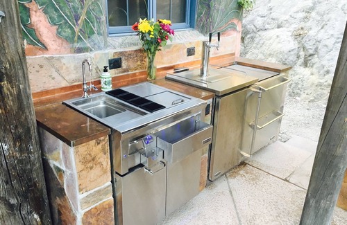 Fairfield House | Wine Country Luxury Retreat