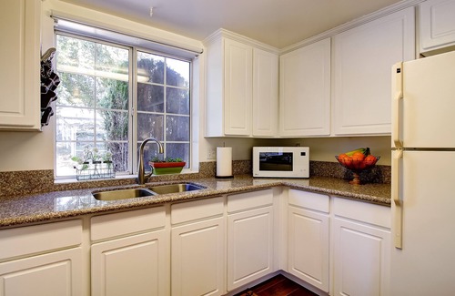 Buellton Cottage | Wine Country Ranch Escape - Unplug, live by horses on a real ranch, close to wineries!