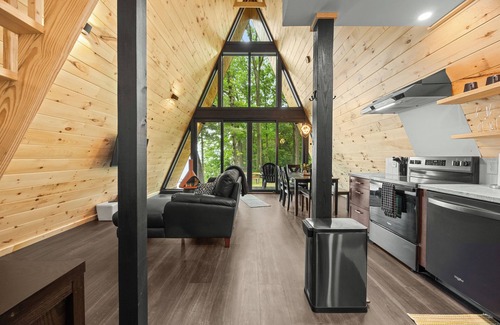 Town of Torrey Cabin | Wine Down on Serenity