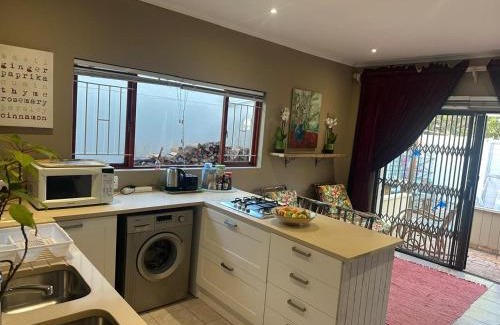 Gordon's Bay Apartment | Winelands Beach Cottage