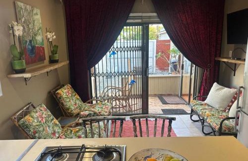 Gordon's Bay Apartment | Winelands Beach Cottage