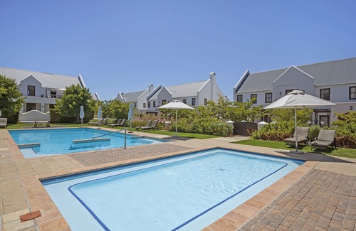 Stellenbosch House | Winelands Golf Lodges 27