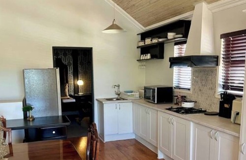 Somerset West House | Winelands, Shorelines, and Cityscapes