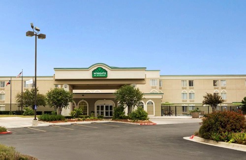 San Marcos Hotel | Wingate by Wyndham San Marcos