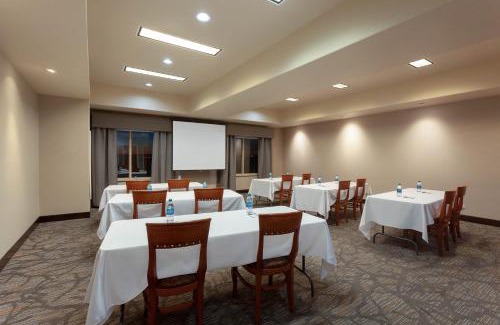 Moses Lake Hotel | Wingate by Wyndham Moses Lake