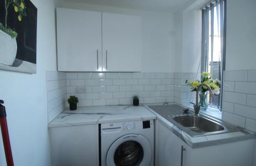 Aigburth House | Wingate House Liverpool by Smart Corporate Stays