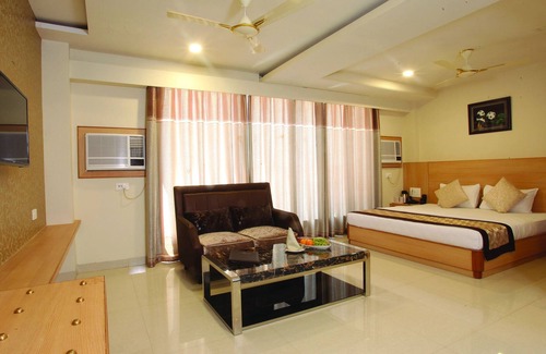 Radha Kund Hotel | Wingston A Treehouse Hotel-Goverdhan