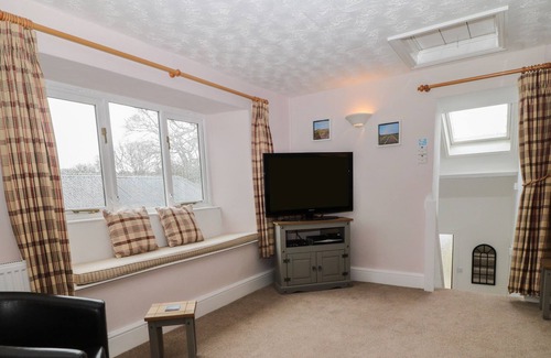 Manaton Cottage | WINGSTONE FARM COTTAGE, family friendly in Bovey Tracey