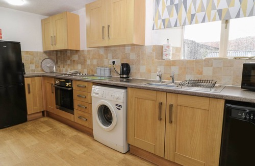 Manaton Cottage | WINGSTONE FARM COTTAGE, family friendly in Bovey Tracey