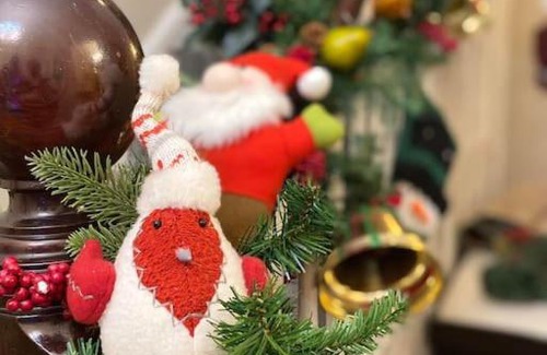 Huyton House | Winter Escape with heated pool