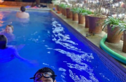 Huyton House | Winter Escape with heated pool