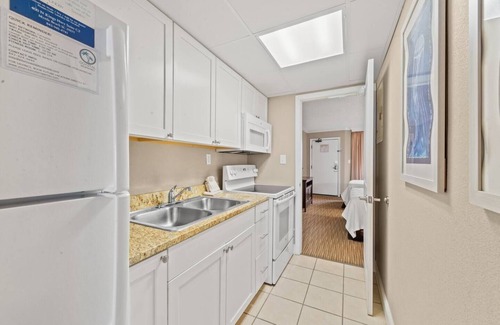 Myrtle Beach Condo | Winter Rates! Flawless Direct Oceanfront Suite @ The Caravelle